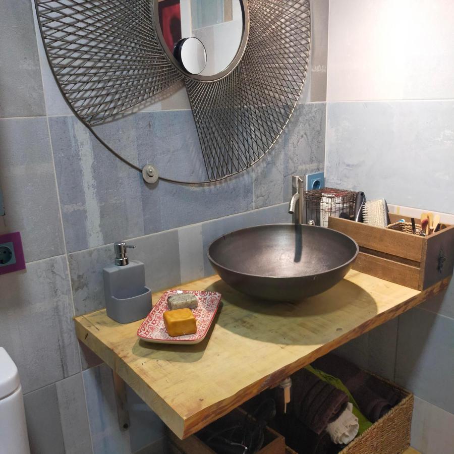 Una Parada A L'Anoia En Apartamento Compartido Capellades Exterior foto